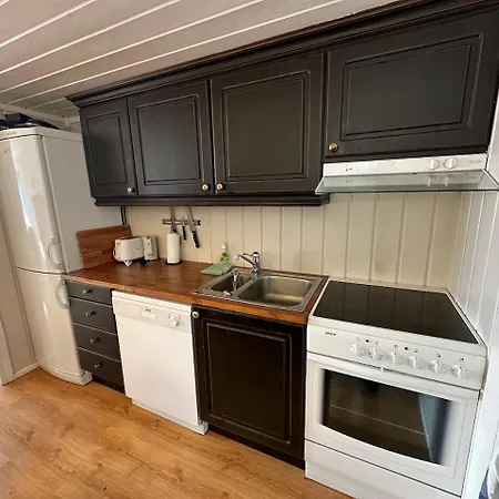 Cozy Two Bedrooms With Sauna And Mountain Views