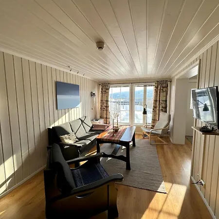 公寓 Cozy Two Bedrooms With Sauna And Mountain Views