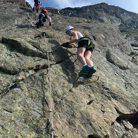 Διαμέρισμα Cozy Two Bedrooms With Sauna And Mountain Views