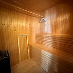 Cozy Two Bedrooms With Sauna And Mountain Views Апартаменты